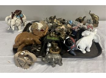 Tray Lot Of Elephants In Wood, Metal, Stone, Glass, And Shells