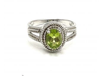 Beautiful Sterling Silver Beaded And Green Gemstone Ring, Size 7