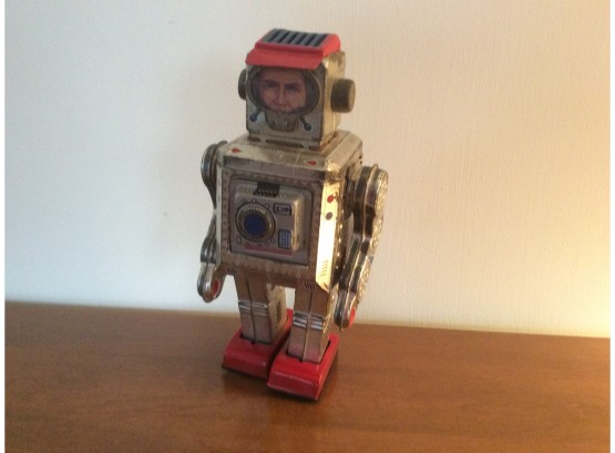 Old Toy Robot