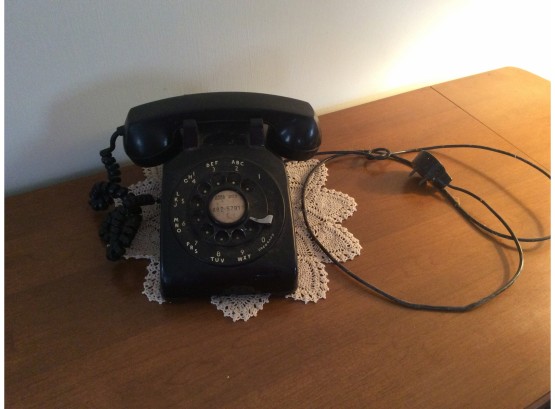 Very Cool Vintage Black Dial Phone