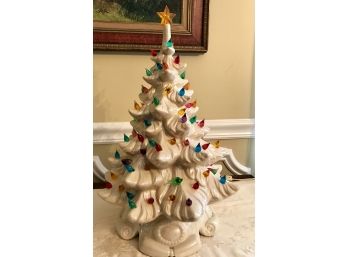Vintage Ceramic Light Up Peg Christmas Tree.