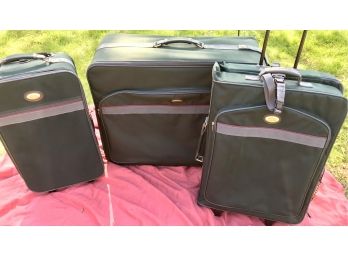 3 Piece American Tourister Luggage Set