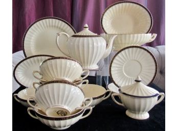 Adaption By Crown Ducal Fine China Lot 5 (VALUED $500+)