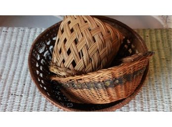 Set Of 3 Really Lovely Hand Woven Artisian Baskets