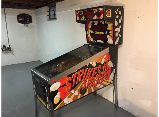 Gottlieb 'Strikes N Spares Pinball Machine