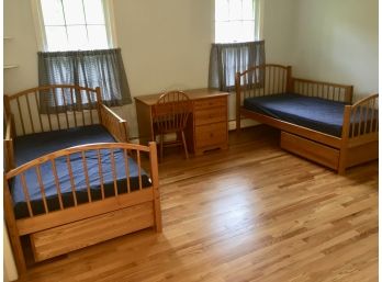 Oak Single Beds And Desk Bedroom Set