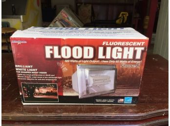 New In Box Fluorescent Flood Light Fixture