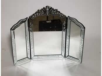 Glamorous Vintage Etched Makeup Dressing Table Vanity Mirror