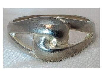 Sterling Silver Size 8 James Avery Style Interlocking Knot Ring  ~ 3.32 Grams