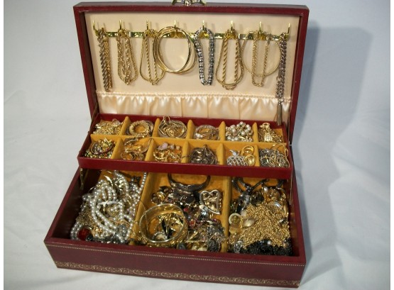HUGE LOT Of Jewelry Box W/ Contents - Dozens Of Pieces ! - Estate Fresh !