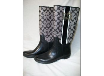 New Coach 'CC' Pattern Boots - Size 9 - Look Never Worn -VERY NICE !