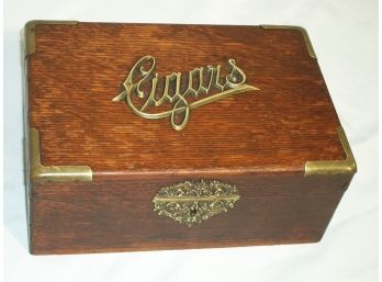 Fabulous Antique Victorian Oak Cigar Box - Incredible Piece C.1890