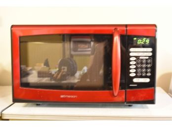 Emerson 900 W Microwave