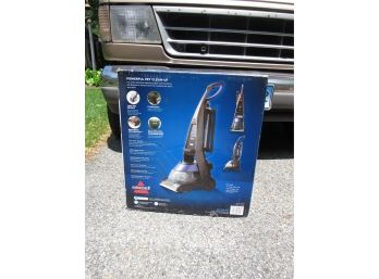 BRAND NEW - Never Used -  BISSELL Deepclean Deluxe Pet - Carpet Cleaner - NEW !