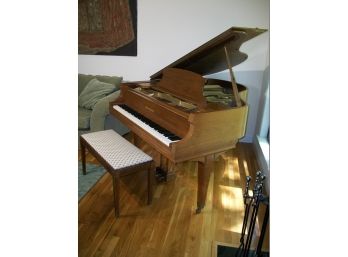 Beautiful Vintage MASON & HAMLIN Baby Grand Piano - Lovely Piece