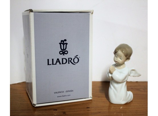 Lladro 'Angel Praying' Porcelain Figurine W/Box, 4538
