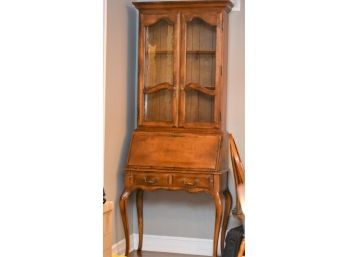 Beautiful Late 80s Ethan Allen French 2 Piece Country Drop Front Secretary Desk W/Hutch