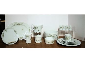 Vintage Rosenthal 'Catherine' Classic Rose Collection Porcelain Dinnerware Service For Twelve & Accessories