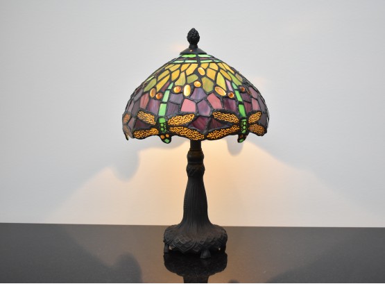 Tiffany Style Dragonfly Motif Slag Glass Shade Table Lamp, 15' H