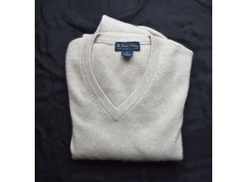 100% Cashmere Sweater, Brooks Brothers, Mens Classic VNeck, Cream XL (Retail $300)