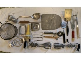 Vintage Kitchen Hand Gadgets