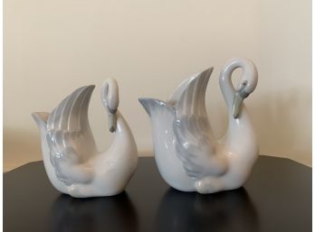 Pair Of Swans Marked Zaphir, Made In Spain (1978 - Mid 1980's)