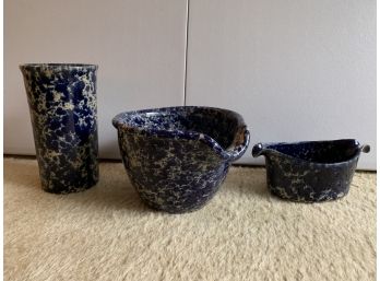 Bennington (VT) Pottery Group In Blue Agate