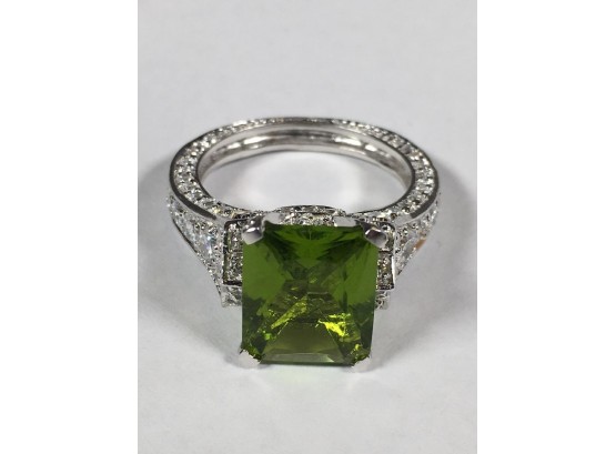 Gorgeous Sterling Silver / 925 Ring W/Deep Intense Green Stone W/Pave CZ's W/Box