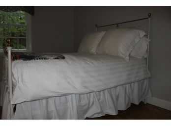 Beautiful Wrought Iron Bed Frame & Rails (Double Size) - Simple & Elegant
