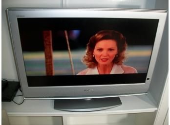32' Sony Flat Screen TV & Memorex DVD Player Both W/Remotes - Both Working Order