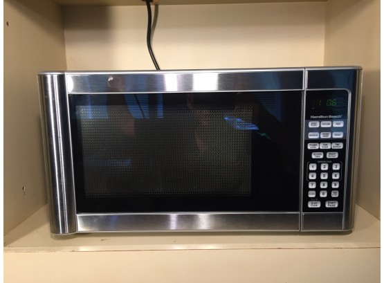 Hamilton Beach Microwave And A T-Fal Avante Toaster (see Description For All Photos)