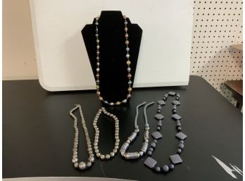 Necklace Lot ~ 5 Necklaces ~