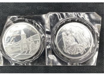 Lot Of 2 One Ozt. .999 Fine Silver Bullion Christmas Rounds