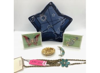Betsey Johnson Flower Necklace, Jewelry And Star Box