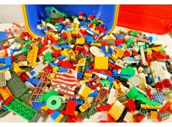 Nearly 9 Lbs Of Lego Brick Toys In Lego Tub - Lot #2