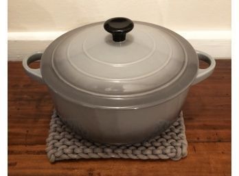 Never Used Nouvelle Cuisine Enamel Cast Iron Lidded Round Dutch Oven