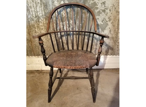 Antique Windsor Armchair With Straw Seat And Turned Legs