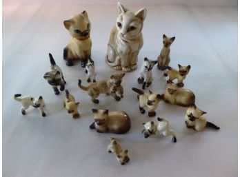 Lot Of Vintage Siamese Cat Firgurines