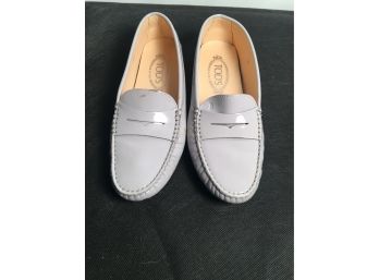 Leather Woman's Grey Tod's Italian Shoes Sz 37