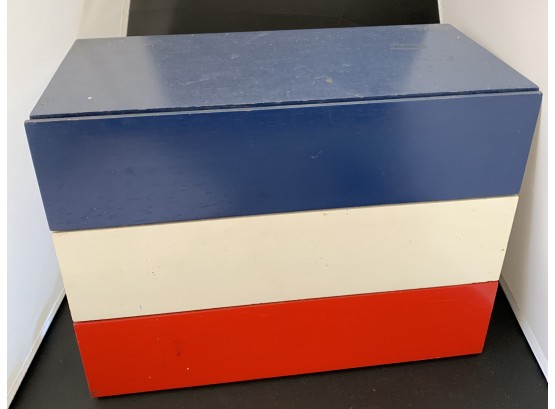 Red White & Blue Jewelry Box With Button Pins