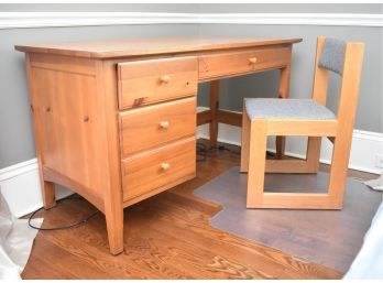 Thomasville Bedroom Desk And Chair