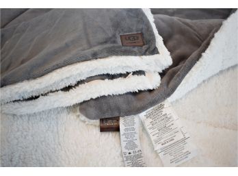 UGG Full Size Reversible Sherpa Comforter And Two Shams, New