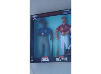 1999 Sammy Sosa & Mark McGuire Action Figures