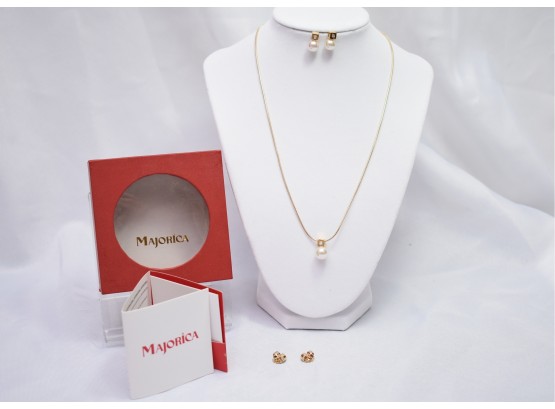 Majorica Pearl Pendant, 19' Chain And Earrings NIB