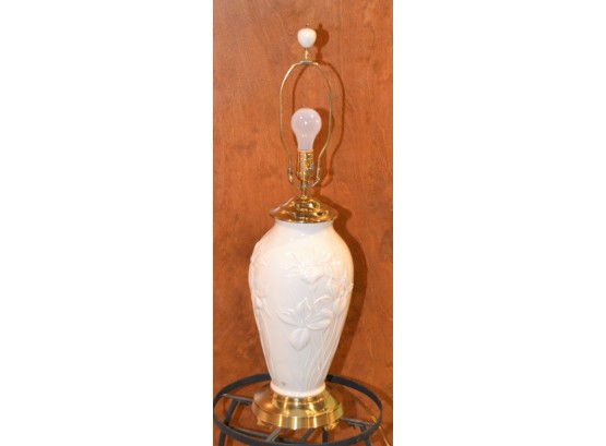 Beautiful LENOX Porcelain & Brass Table Lamp