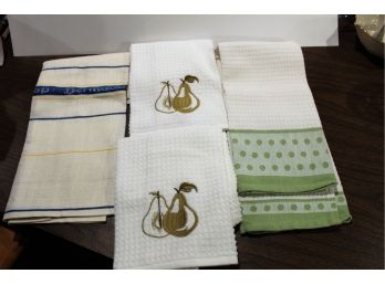 Pretty Mixed Lot Of Kitchen Hand/Dish Towels