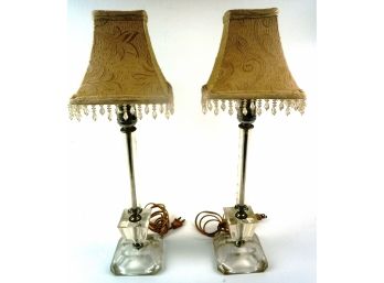 Pair Of Vintage Lucite Electric Lamps In Good Working Order