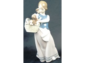Lladro 1311 Girl With Puppies