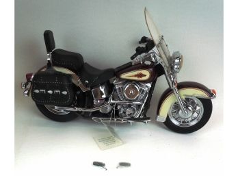 Franklin Mint Scale Model Harley-Davidson Heritage Softail Classic MIB