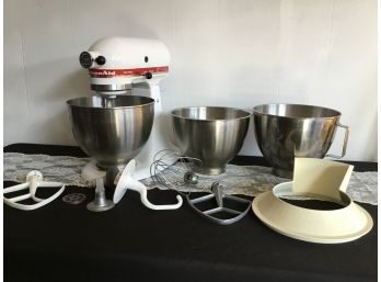 KITCHEN AID WITH EXTRA BOWLS